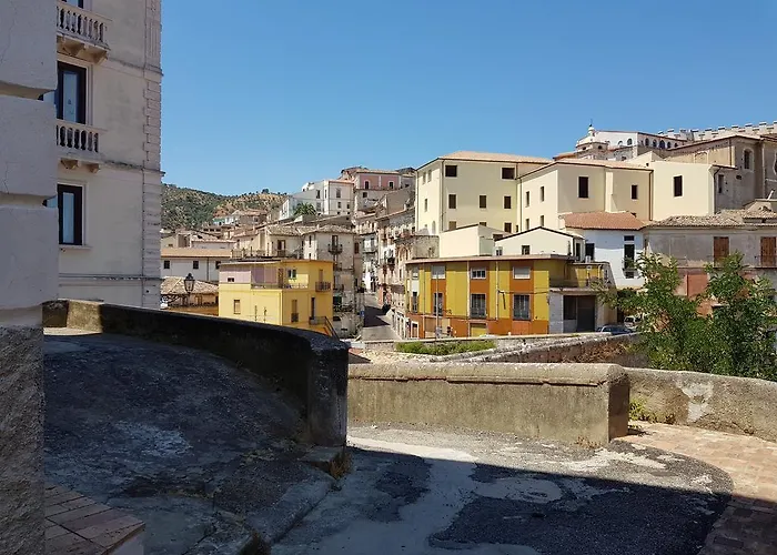 Architello * 科里利亚诺·卡拉布罗